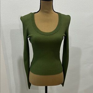 Zara Olive Green Crew Neck Sweater
